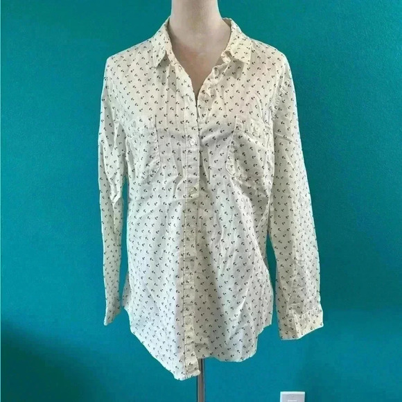 Old Navy Tops - Old navy 100% cotton anchor print button up blouse in size large